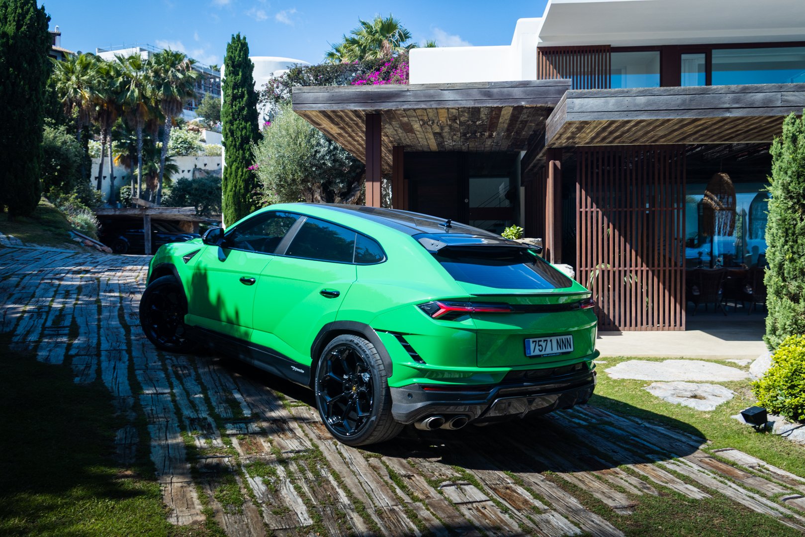 Urus Performante-4.jpg