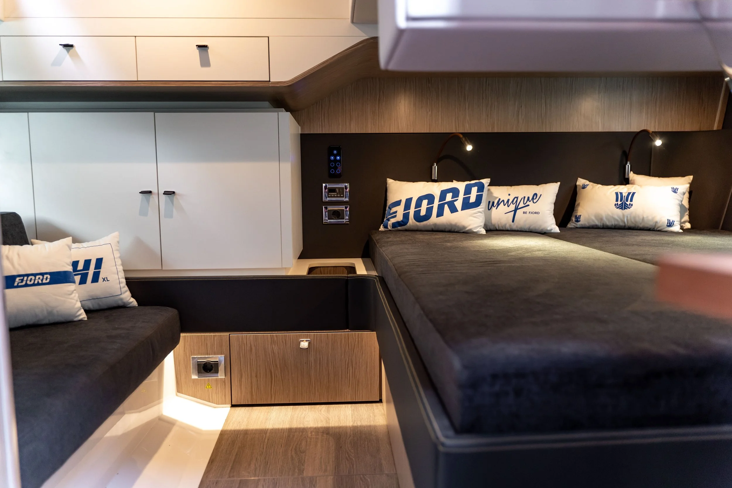 FJORD-41-XL-ALQUILER-BARCO-IBIZA-JIMIBIZABOATS-13.jpg