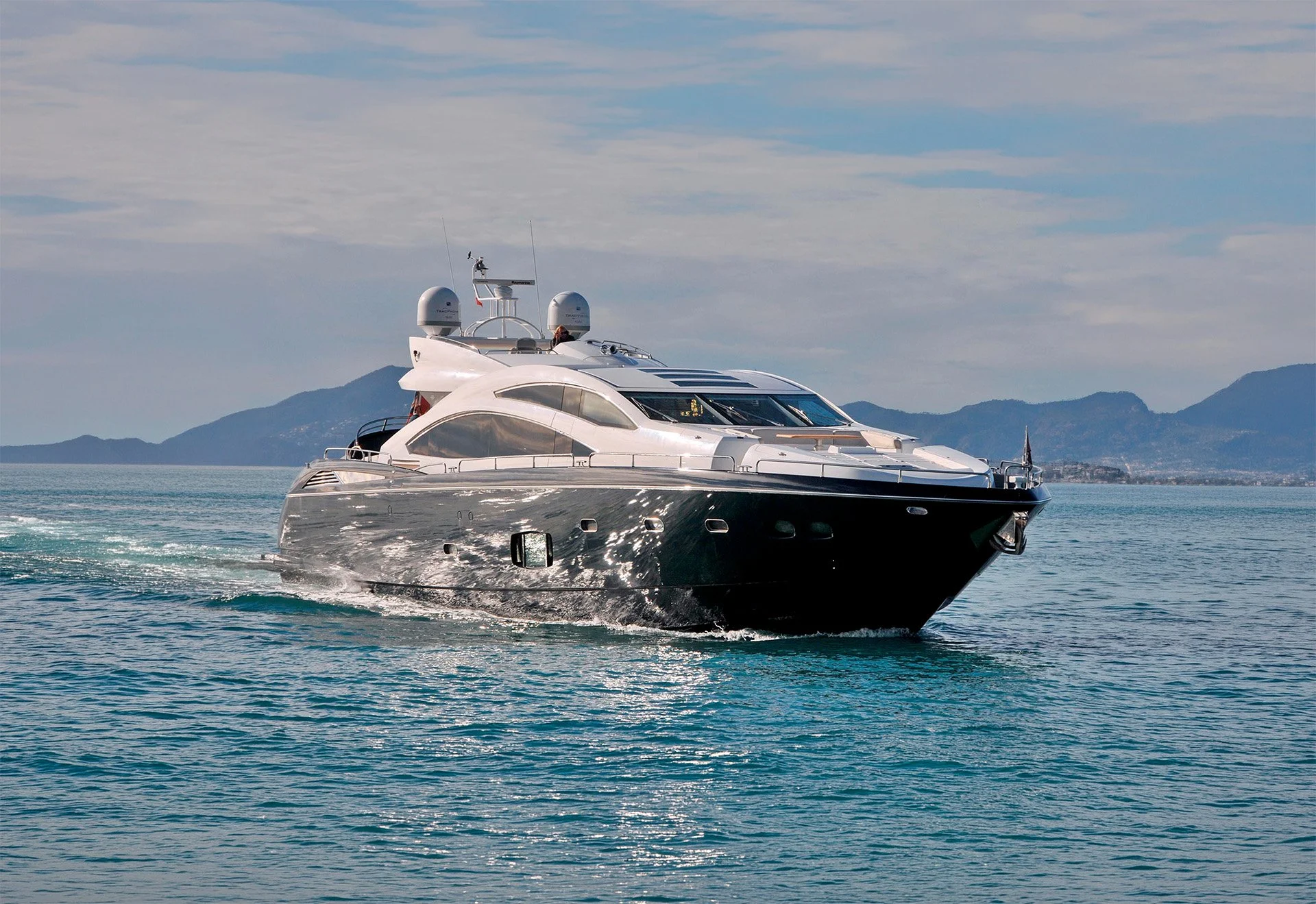 SUNSEEKER PREDATOR 84