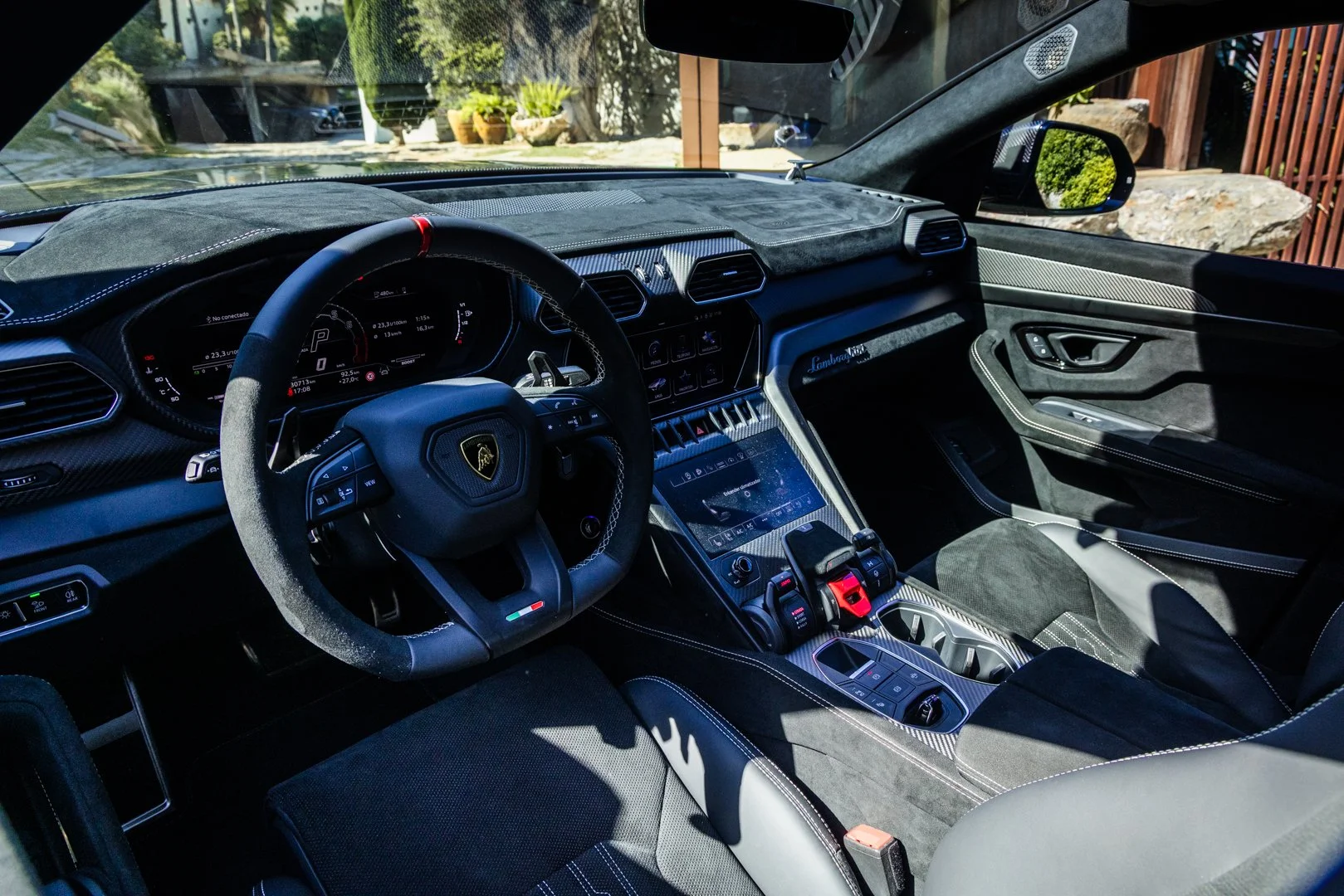 Urus Performante-15.jpg