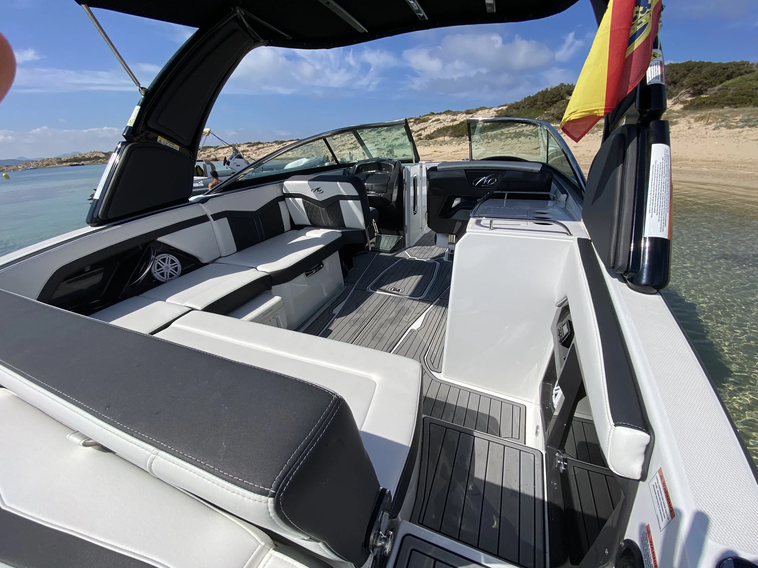 Monterey 278 ss jimibizaboats 8.jpeg
