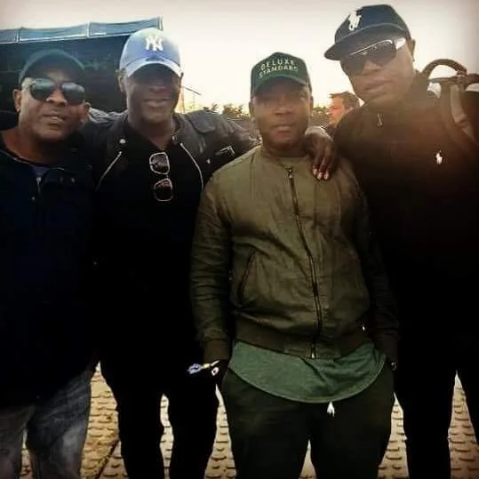 PHOTO-2022-06-04-19-17-15 4.jpg