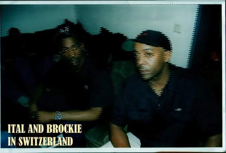 PHOTO-2022-06-04-19-17-13 4.jpg