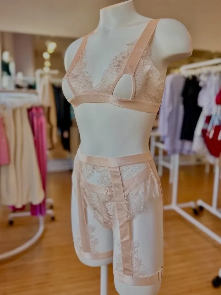 We&rsquo;ve got a replenishment of our oh-so-loved Janet set 🤩💫 Come grab yours before it&rsquo;s gone 🥰☀️