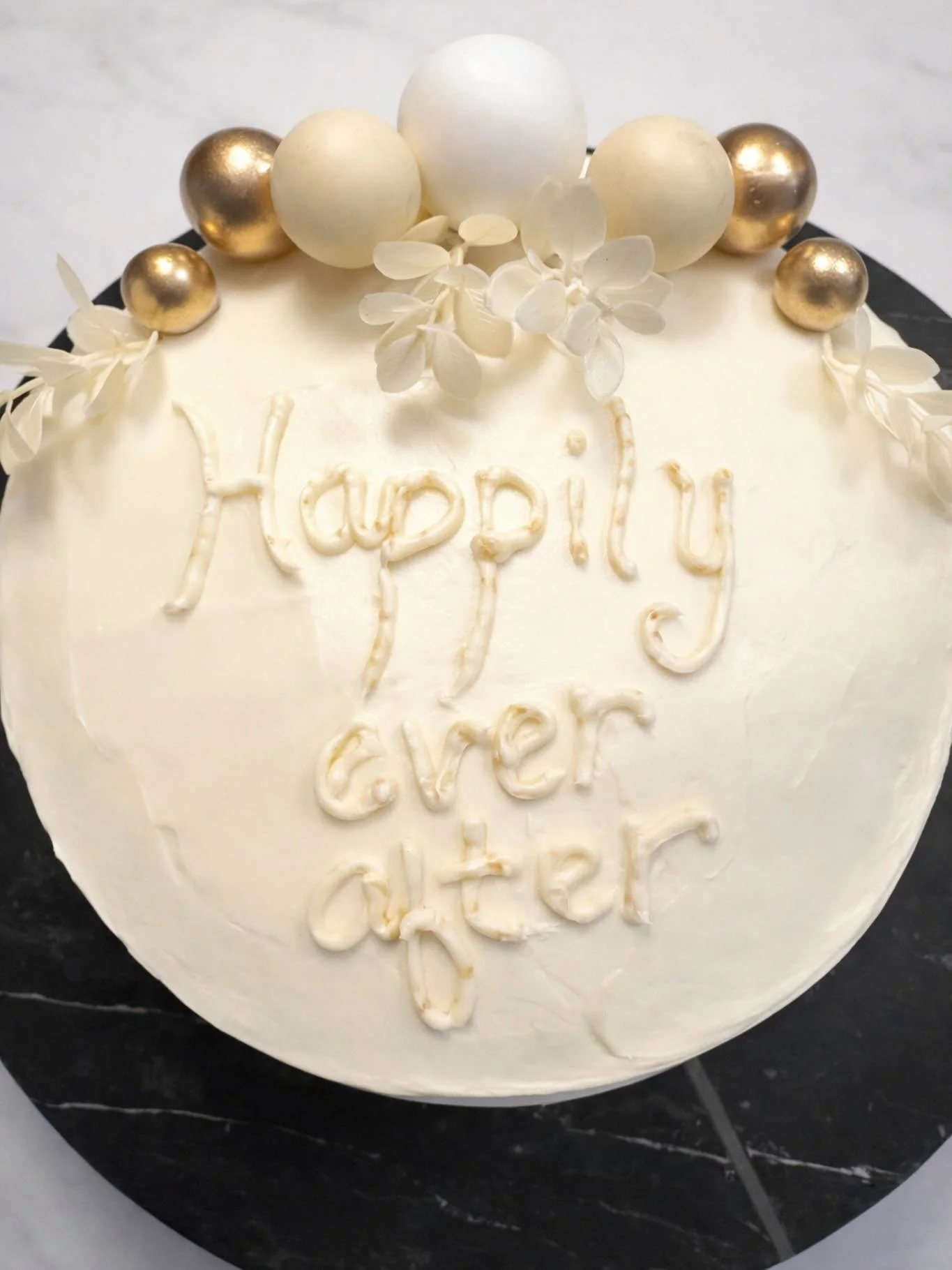 Congratulations to the new couple! Vegan, Gluten free ,double layer, Coconut 🥥 cake, gold and white theme. Congratulations and God bless! #veganweddingcake #glutenfreevegan #coconutwedding