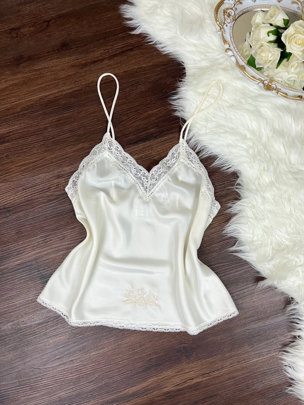 Christian Dior クリスチャンディオール キャミソール　アイボリー Vintage Christian Dior Ivory Camisole Top (M/L) — VENOM/SWEET
