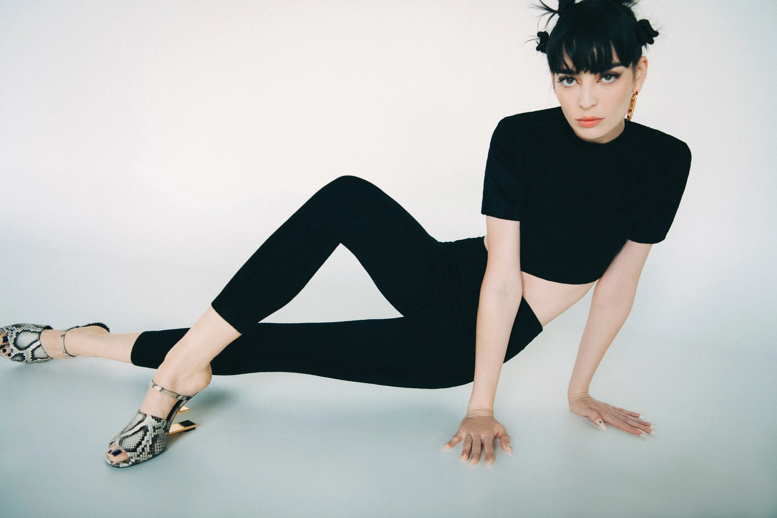 ELLE-238-INSIDER FENDI-3.jpg