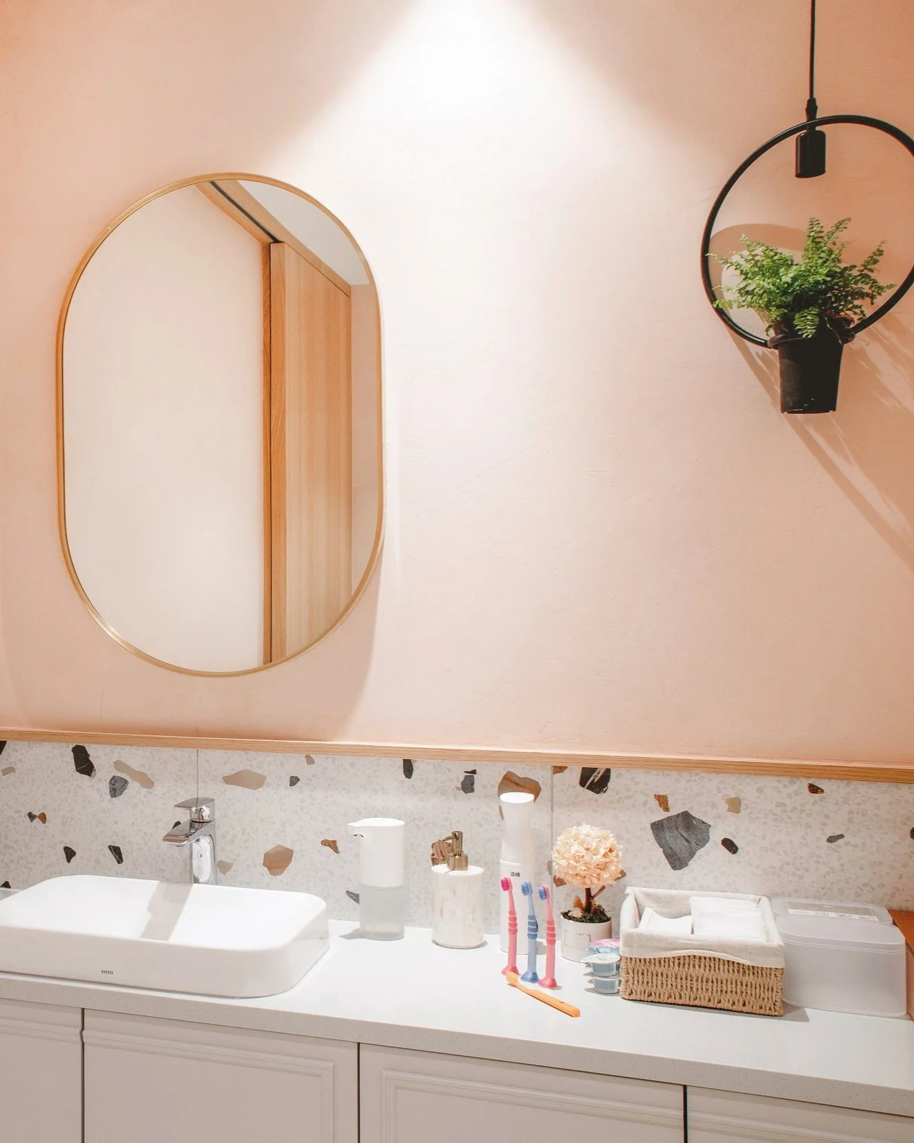 甯境牙醫洗手間設施照｜台北大直牙醫診所整潔衛浴環境