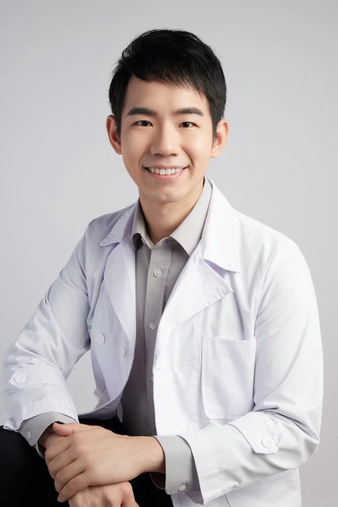 方彥期副院長｜甯境牙醫兒童牙科專科醫師・衛福部認證・台大醫院訓練