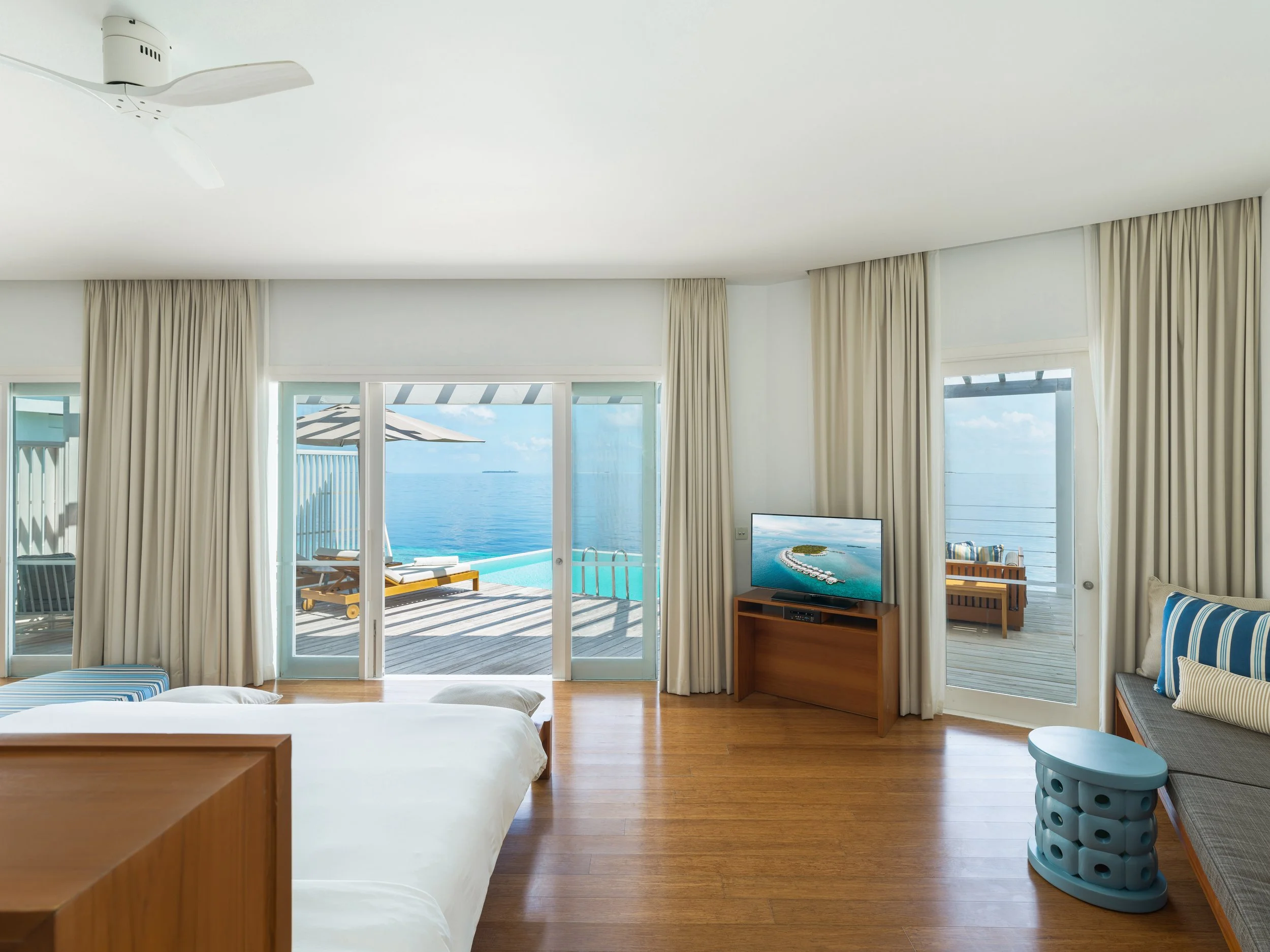 Amilla_Reef Water Pool Villa Bedroom.jpg