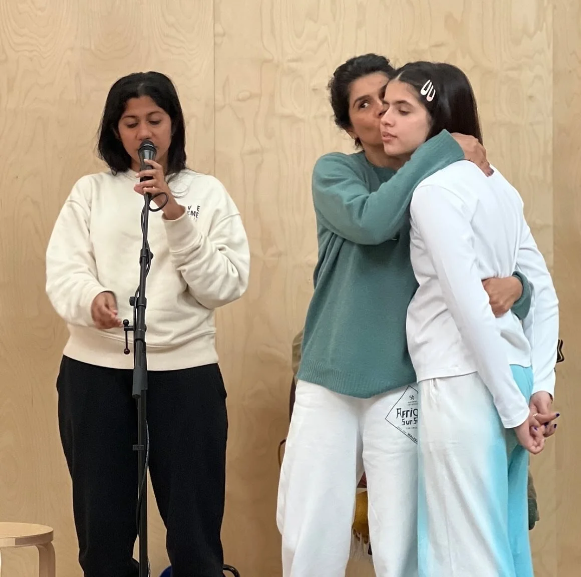 This Sunday Special will be an exclusive preview of Manizeh&rsquo;s upcoming album! The album is releasing on LEITER on December 5th. The album was co-produced by Manizeh, ganavya and Felix Grimm. ganavya is featured on several tracks, as well as Jai