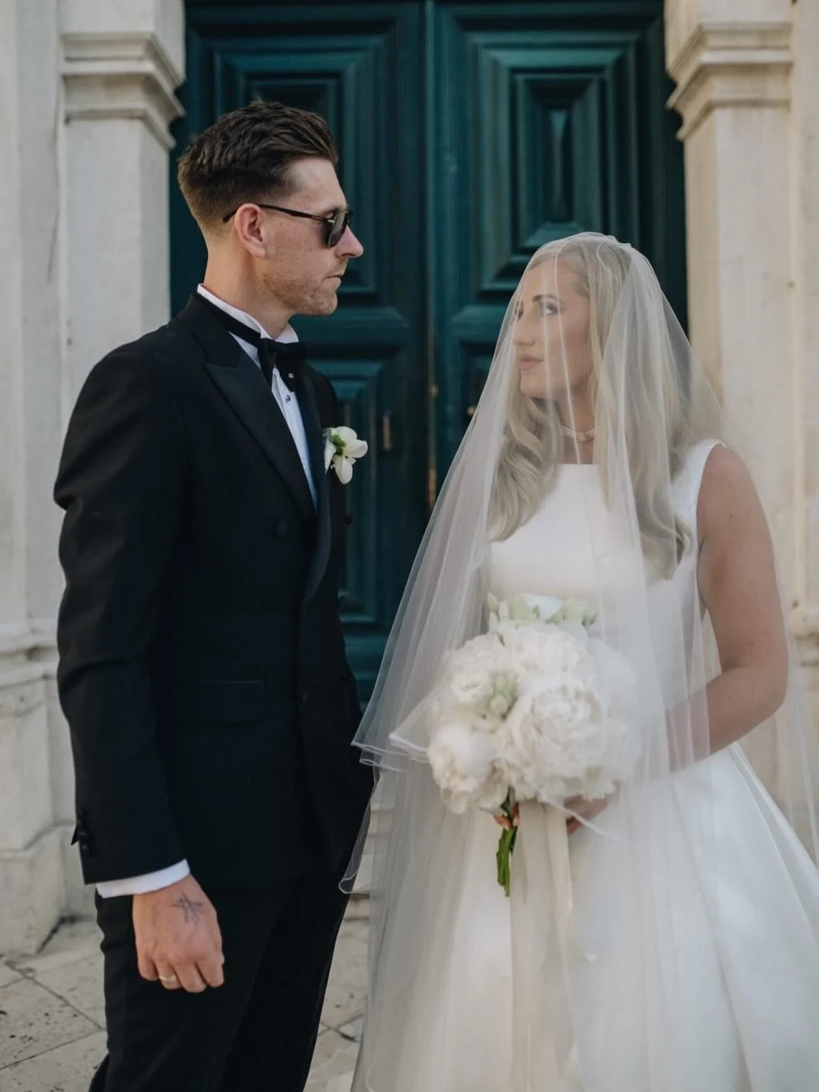 Custom soft tulle veil for @holliebiehlerwallis 🤍 

Two tier cathedral length veil with a pin stitch edging, elegant simplicity at its finest 🪡🧵 

Dress @adella_bridal 
Jewellery @victoriapercival_accessories 
Wedding Planner @yes_i_du_weddings 
V