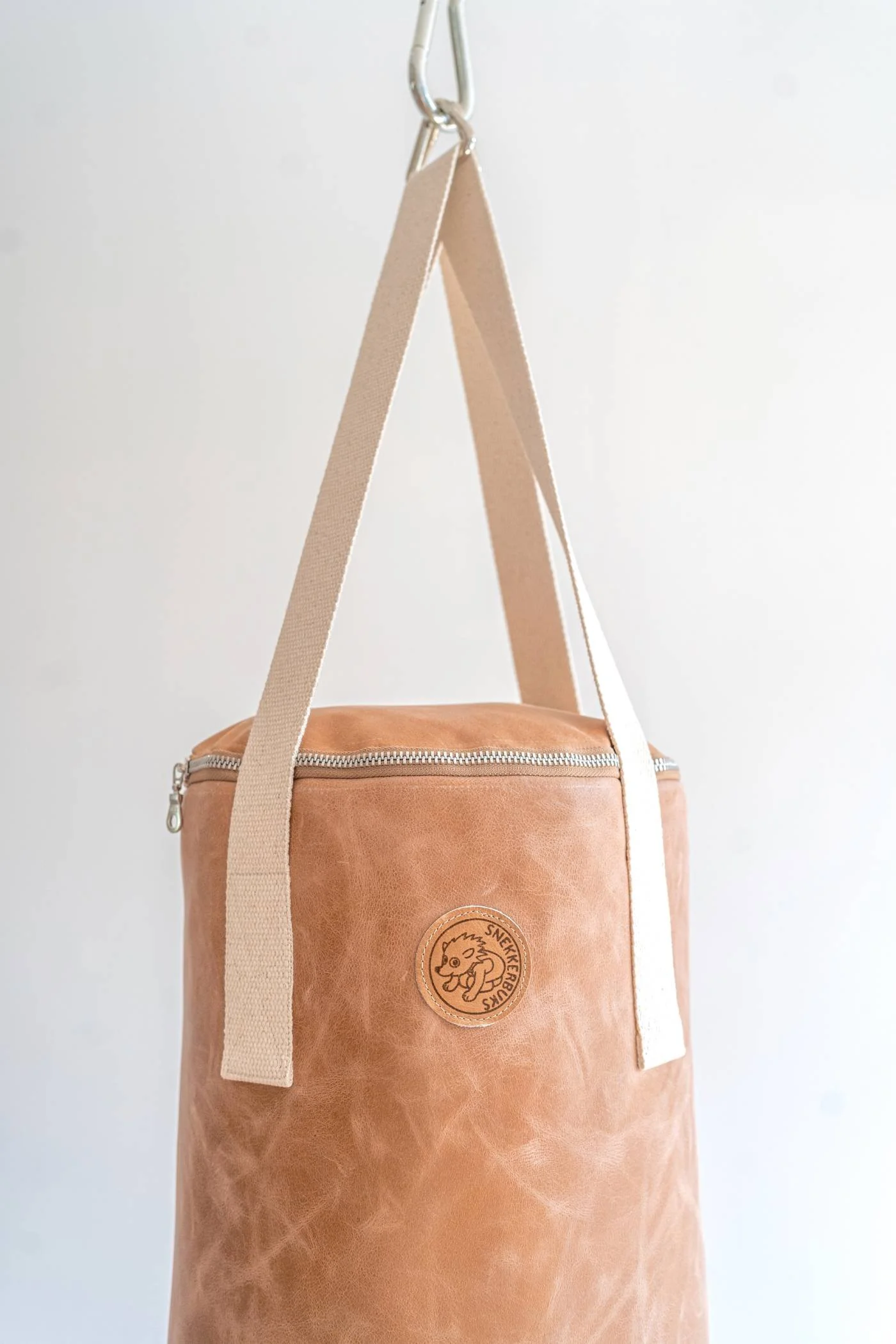 snekkerbuks-kickboxsack-leder.jpg