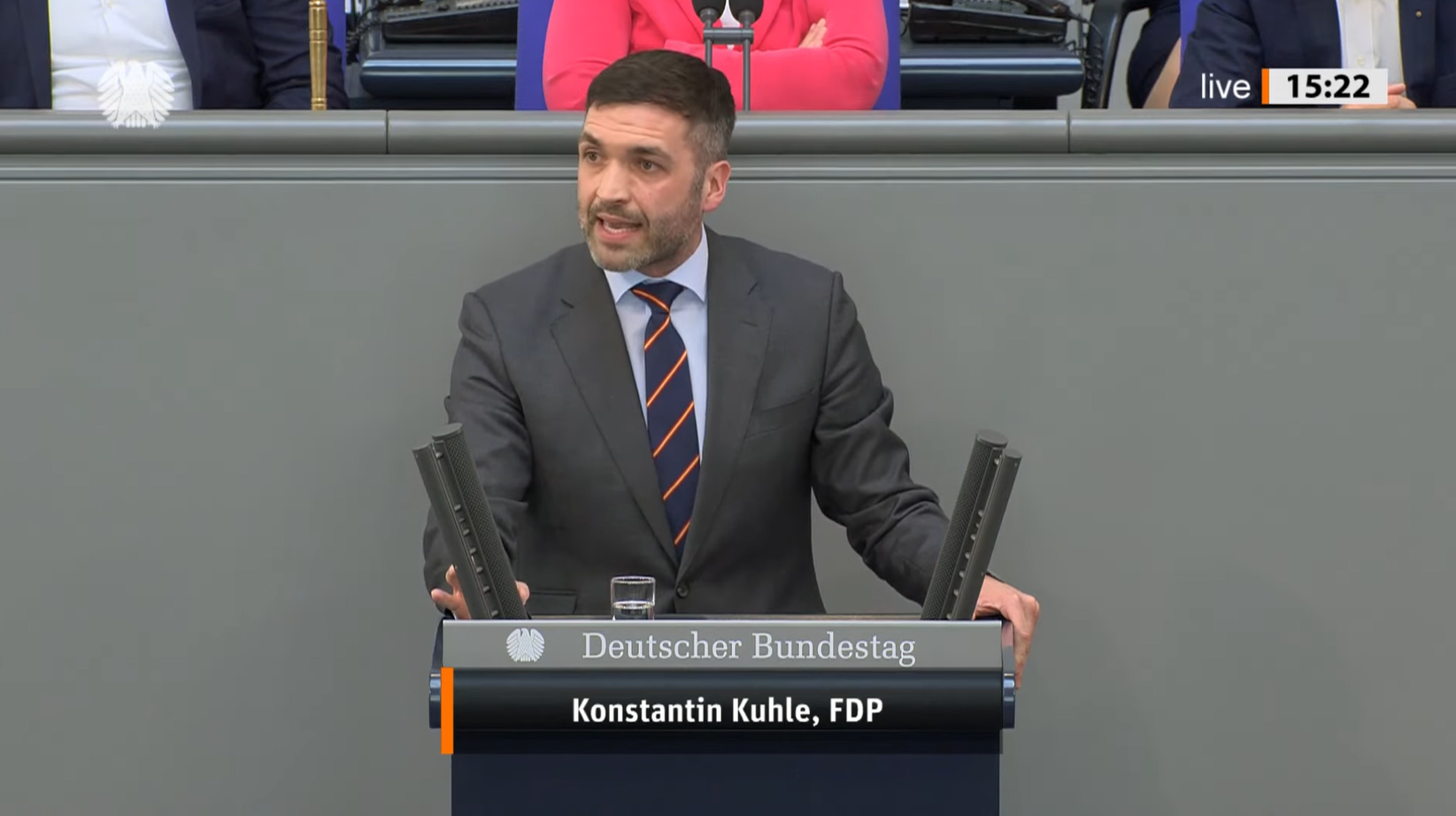 Mit Fleiß und Arbeit zur Staatsangehörigkeit