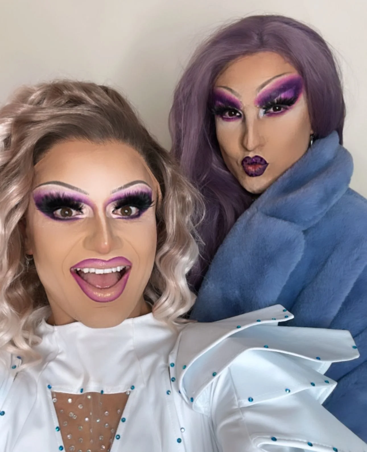 DRAG QUEENS