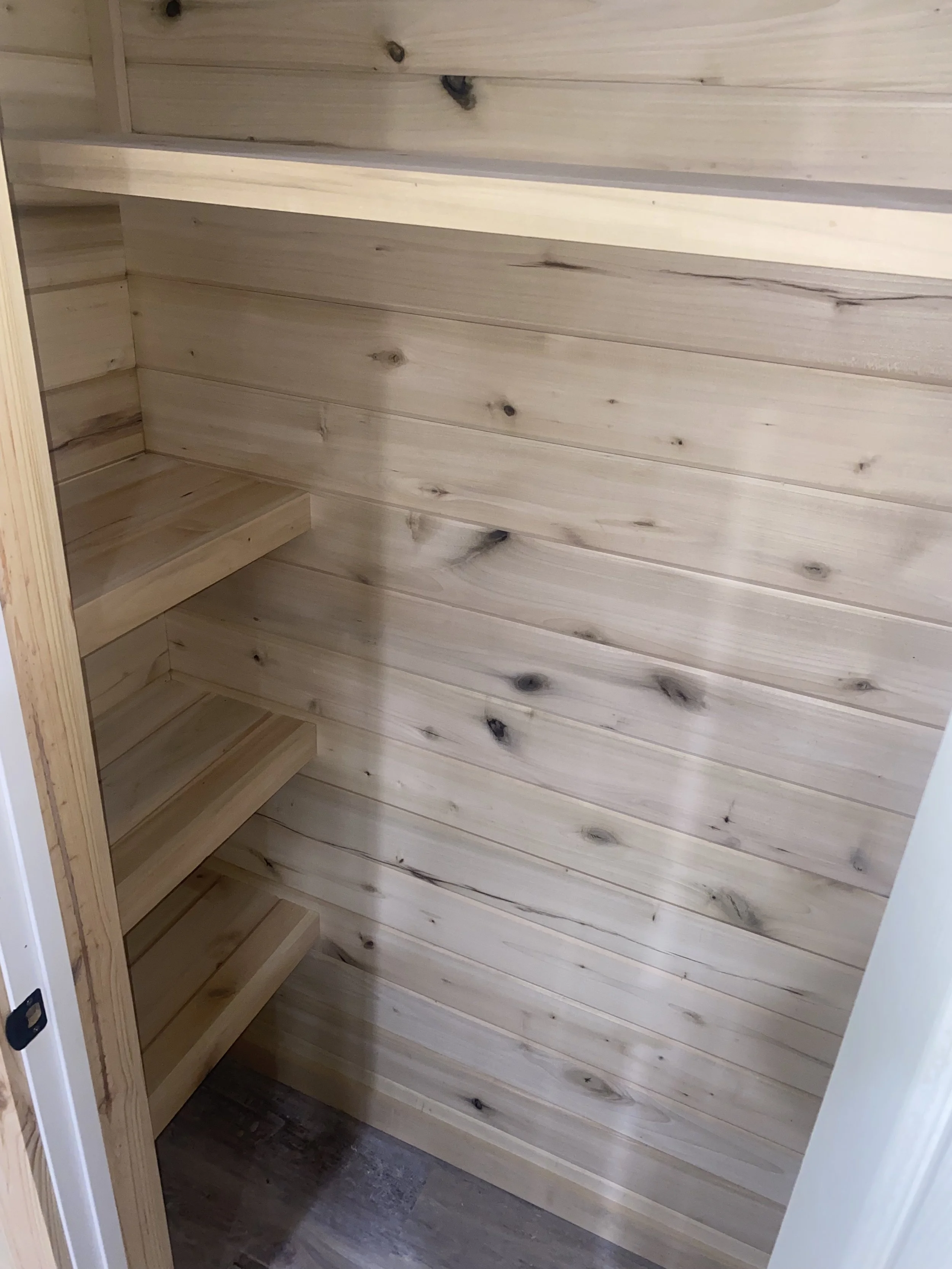 Poplar Closet.jpg