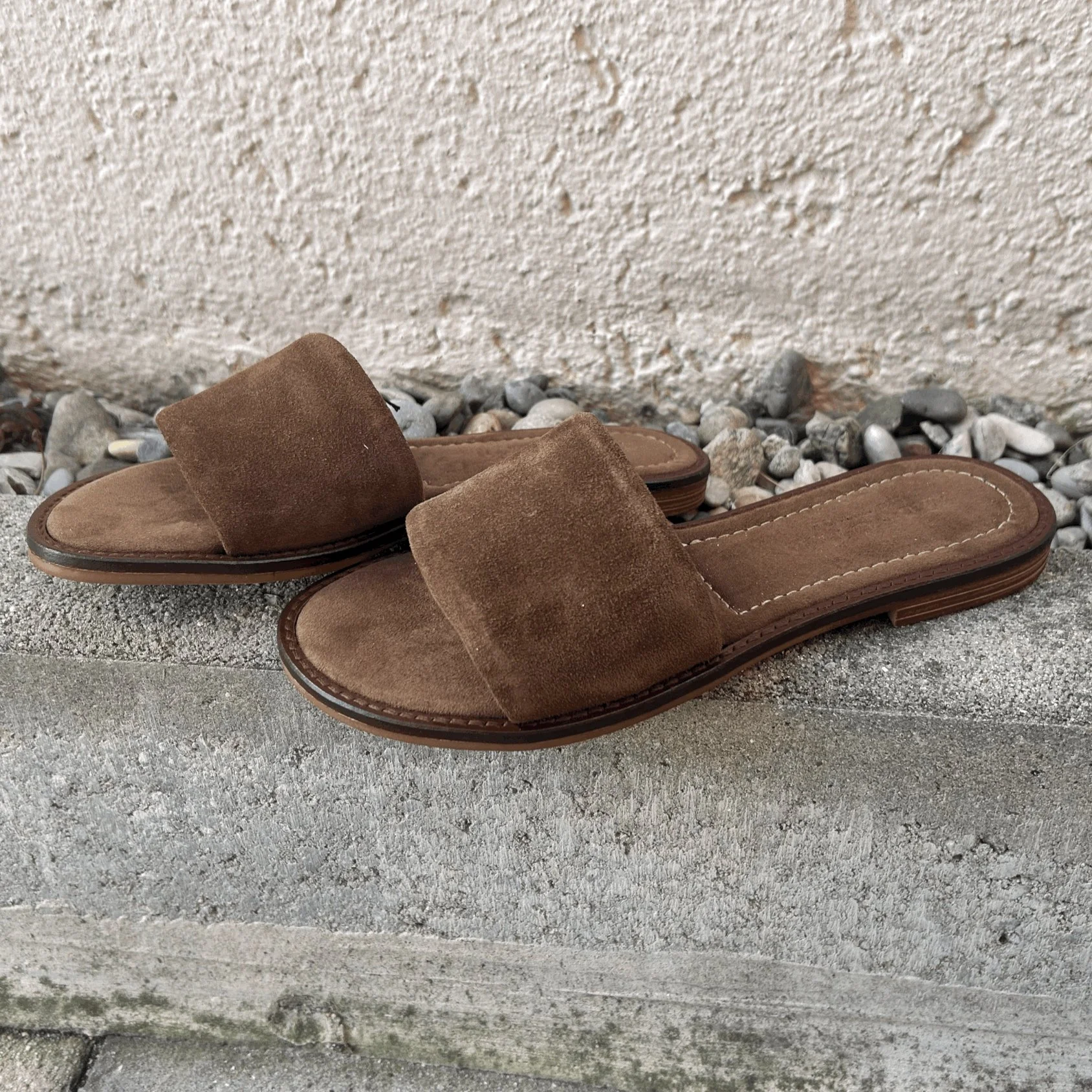 Marc O`Polo - MARC O’POLO PANTOLETTE MODEL BABETTE AUS WEICHEM VELOURS-RINDLEDER