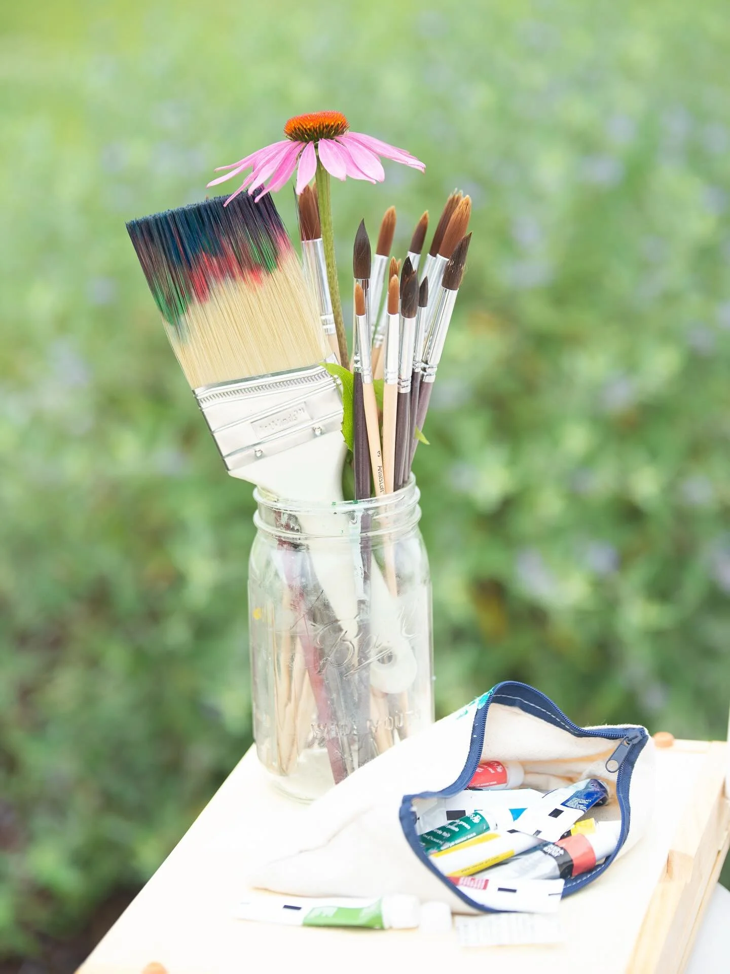 ✨ It&rsquo;s that time of year &mdash; my holiday commission spots are officially opening up! ✨ 

Every fall my schedule fills quickly, and once the spots are gone, they&rsquo;re gone. If you know you want a meaningful gift for someone special (or ma