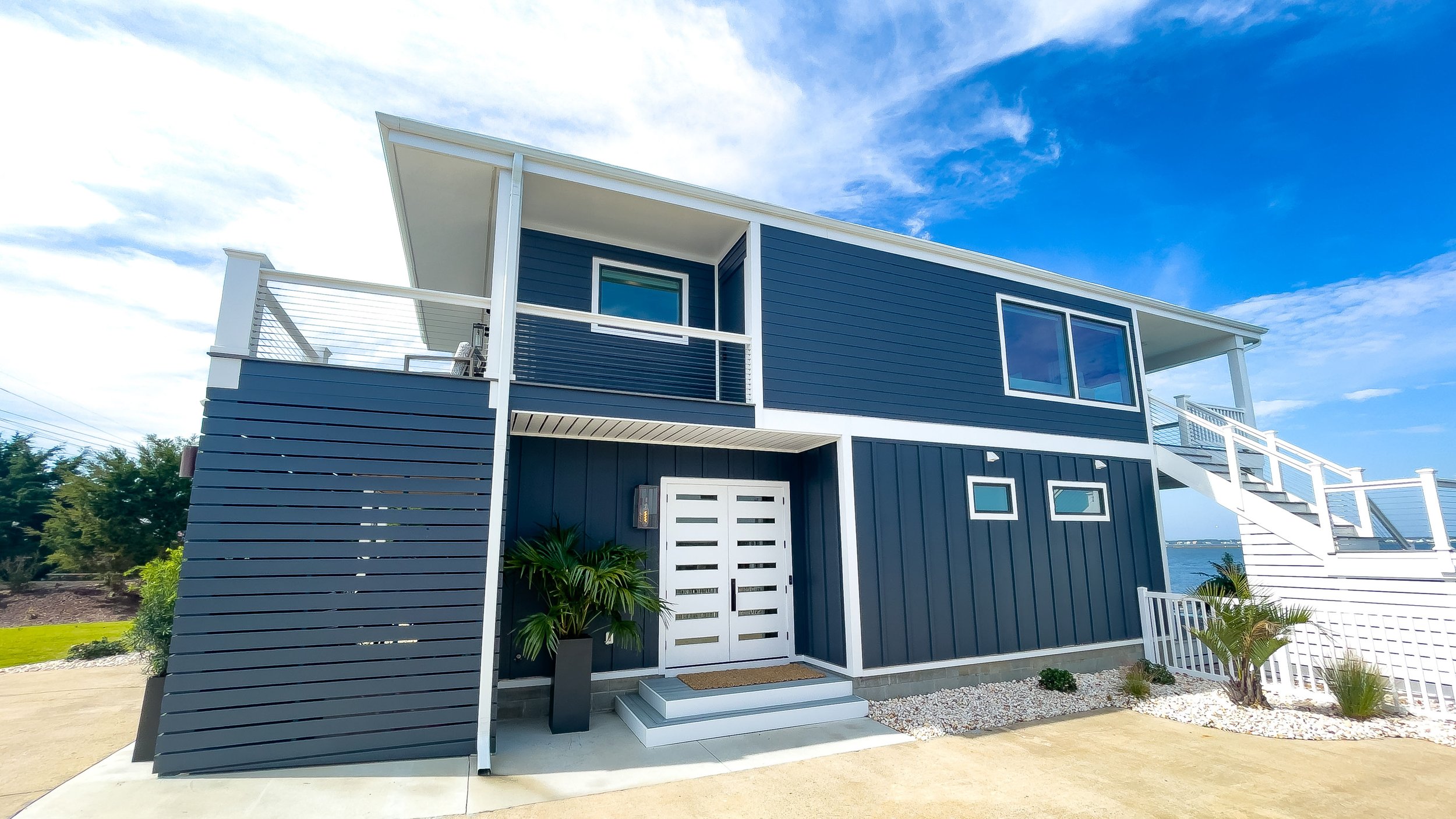 Curb Appeal, Schmurb Appeal. These Buyers Didn’t Care About the Home’s Exterior.