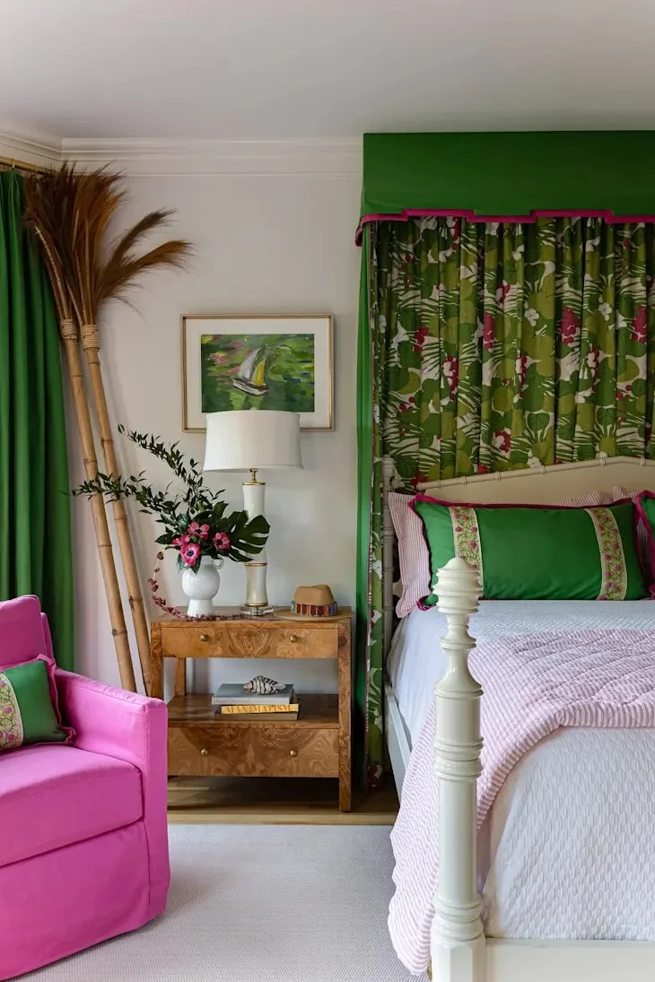 Half-Tester Beds Are the Biggest Designer Trend You’ve Never Heard Of