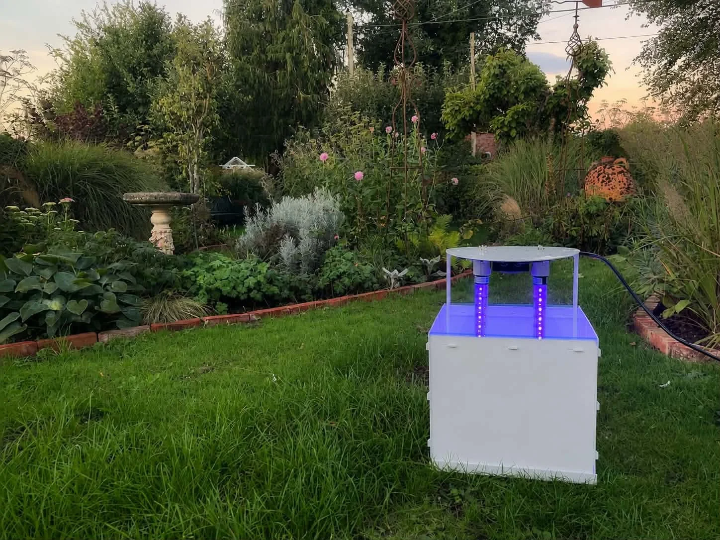 led 6w lepidopterist moth trap 3.jpeg