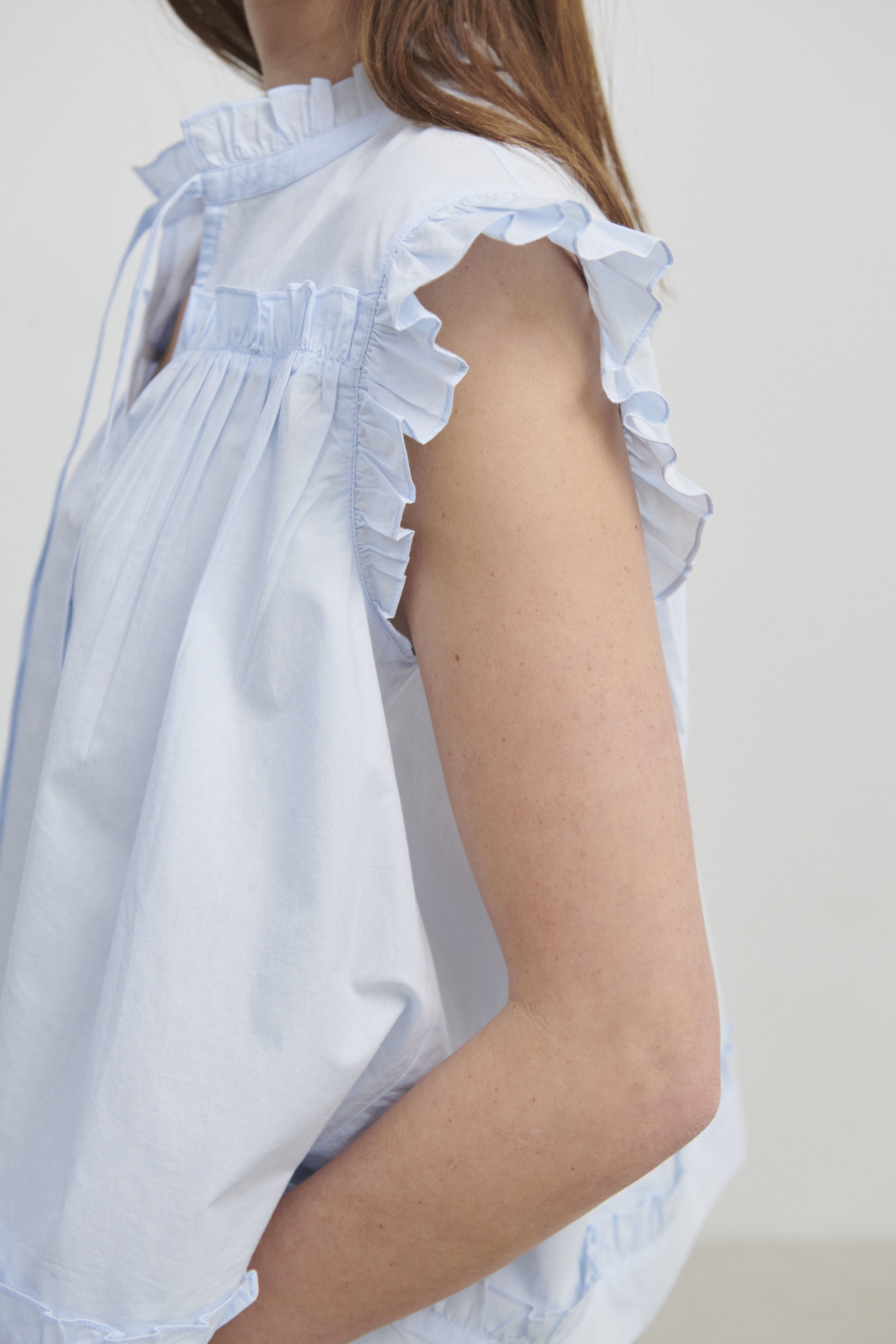 Skall_Holiday_SS22_ANCHER TOP_LIGHT BLUE9522.jpg