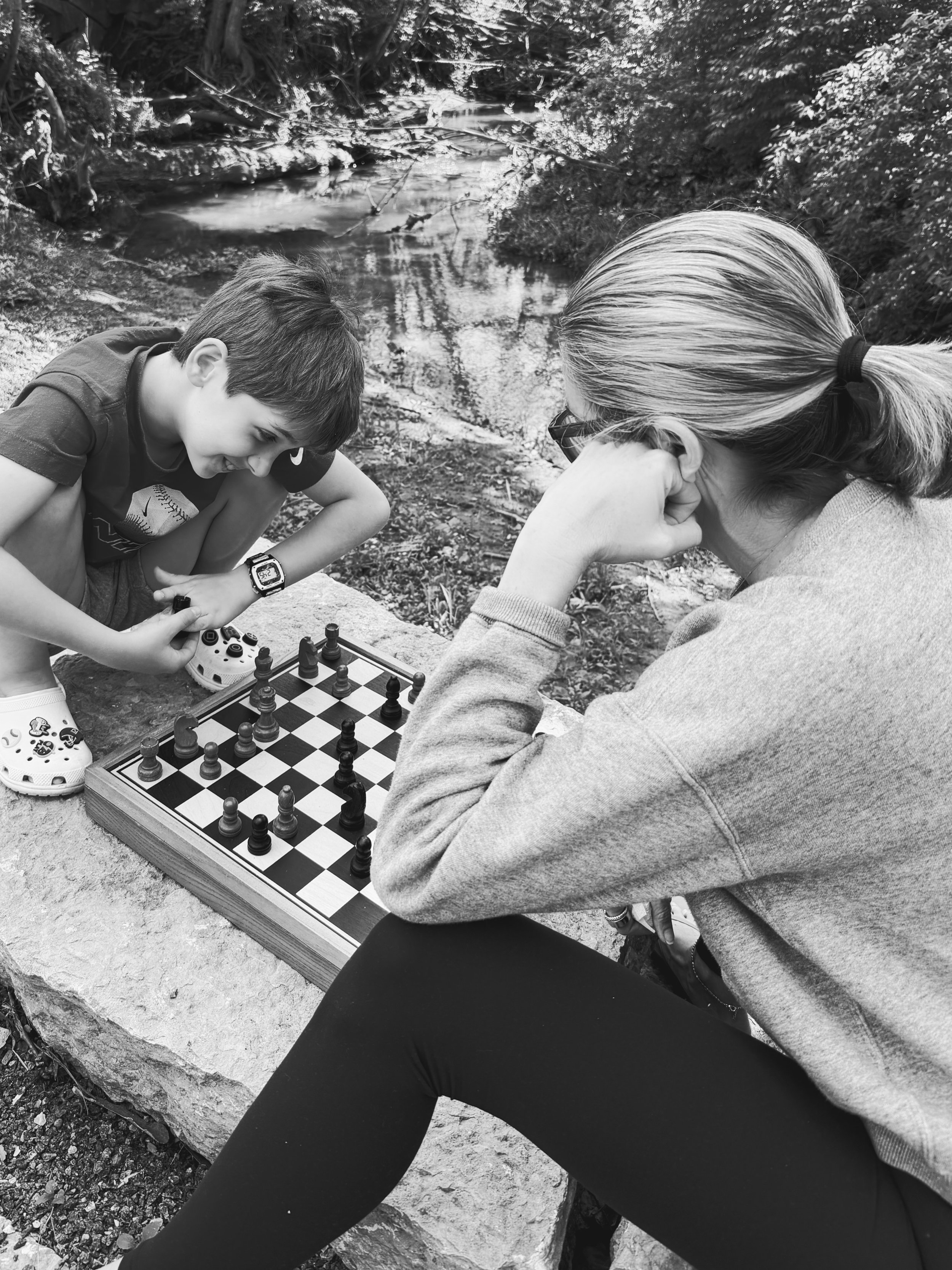 Mother&rsquo;s Day Recap 🤍
☀️ Slept in &rsquo;til 8:30
💪 Snuck in a @solidcore class
🌿 Creekside cookout + chess with the fam
🔨 Johnny tackled his honey-do list (hello, finally-hung photos)
🎮 Video games
💄Cleaned Makeup Brushes (so satisfying) 