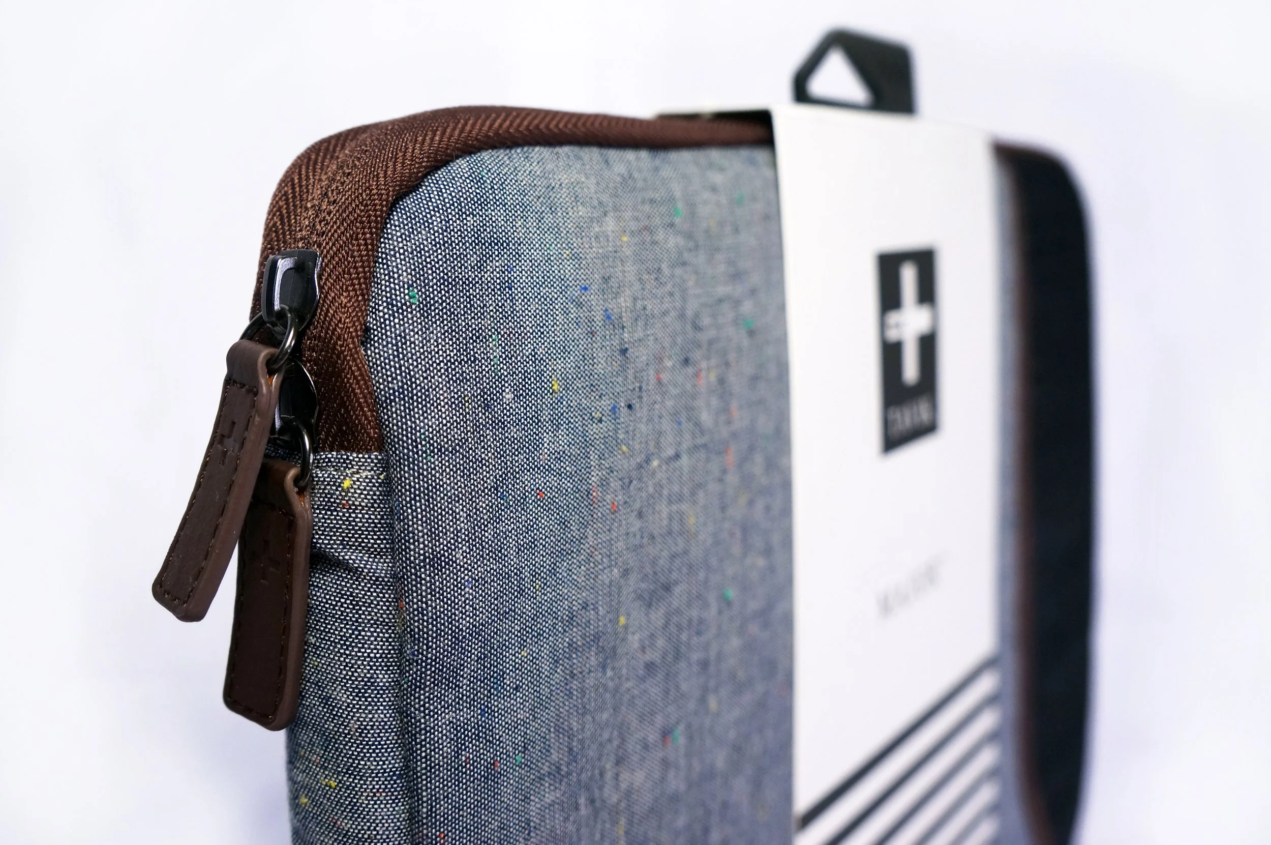 major13_chambray_zipperdetail.jpg