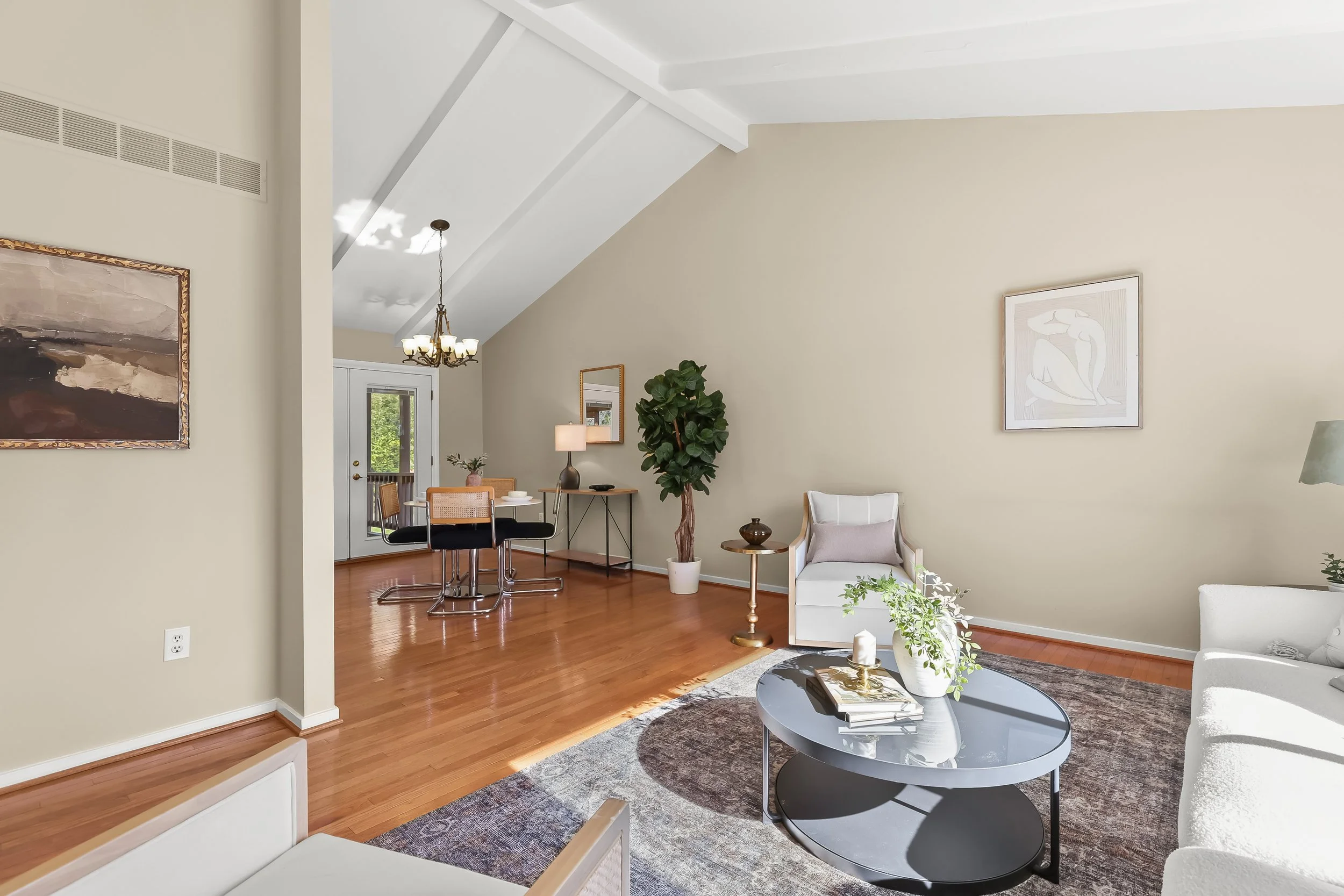 11-High vaulted ceilings & hardwood flooring.jpg