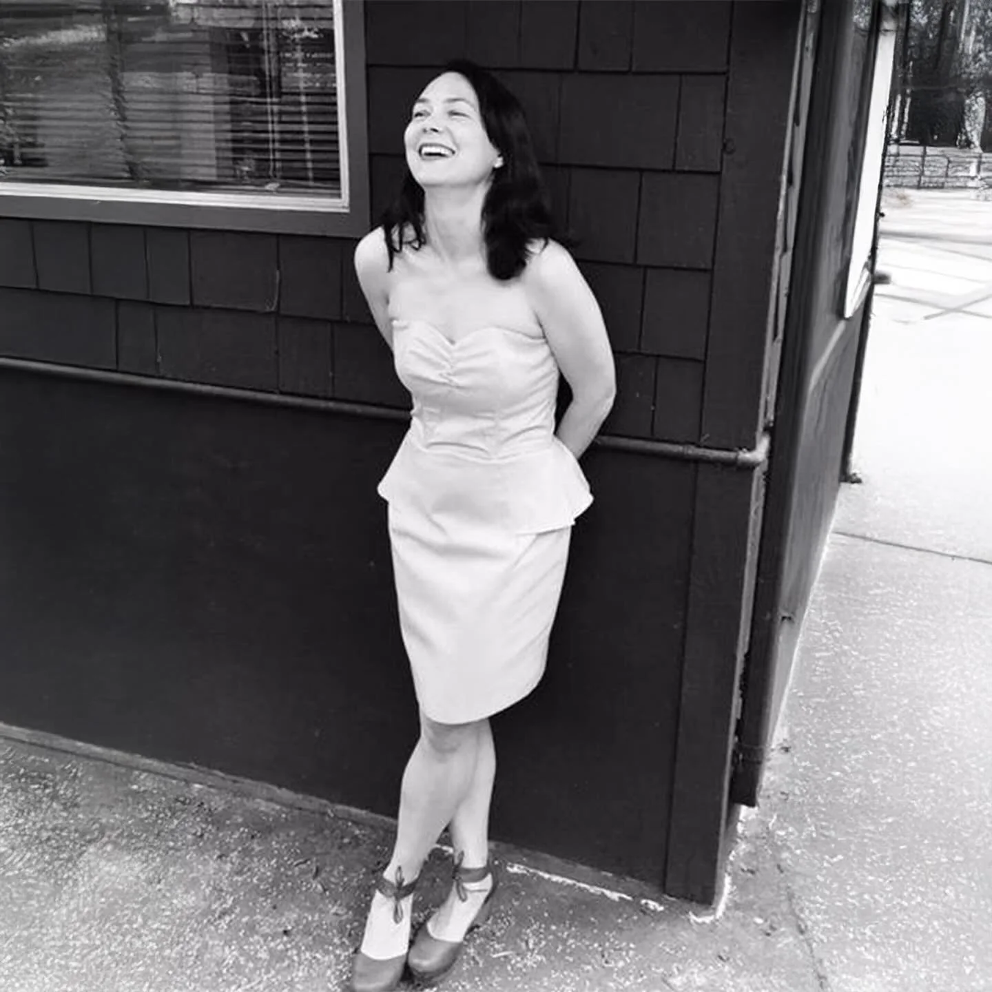 Another reason to raise a glass! Tessier is now officially part of the Merchants of Thirst family.
Based in Berkeley, Kristie has built Tessier into one of the most creative, fearless wineries in California. Her wines carry the spark of the Loire,