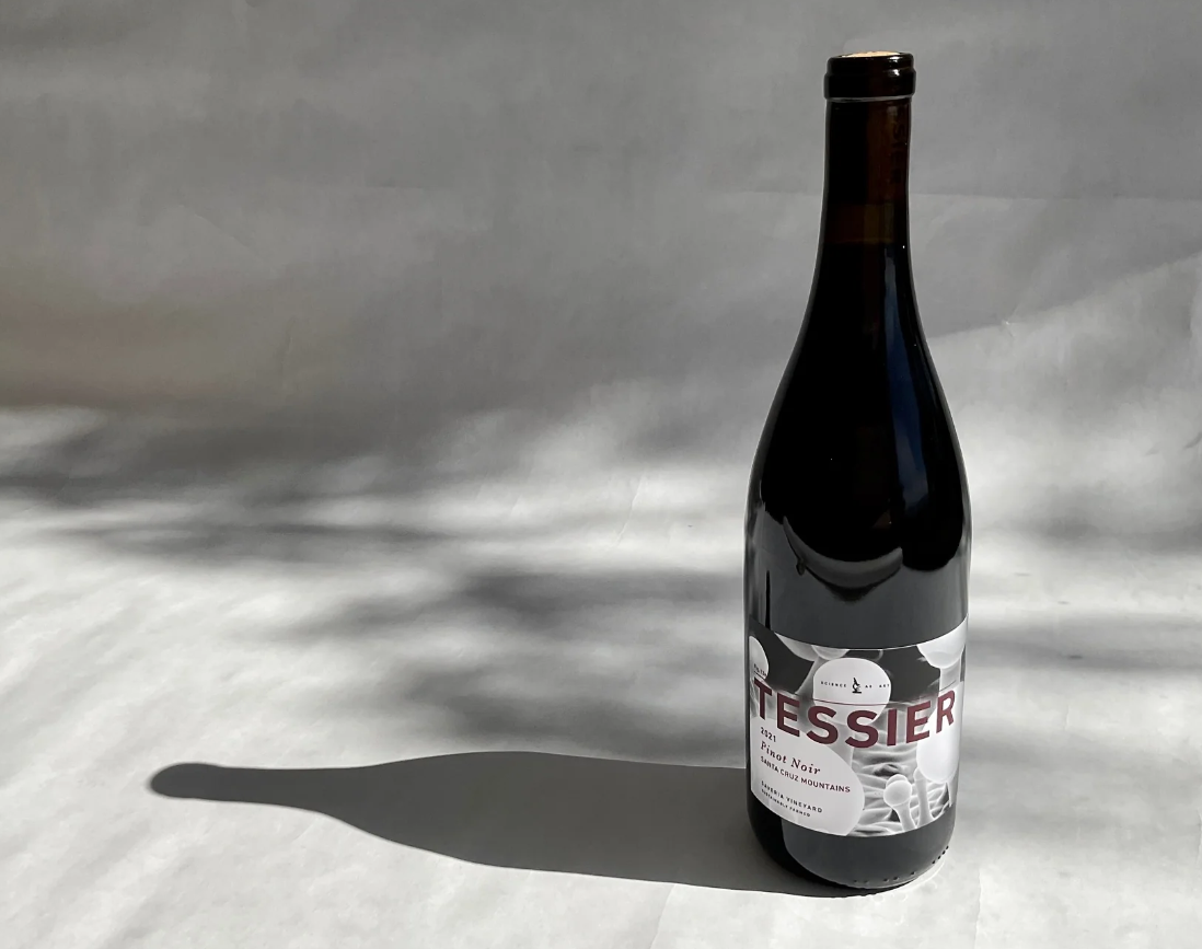 TESSIER Pinot Noir bottle.png
