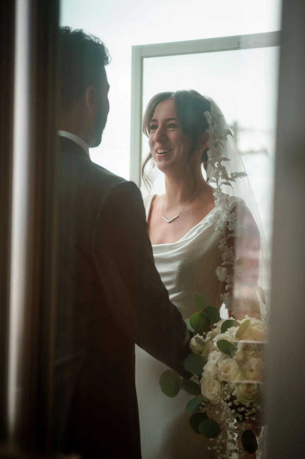 First Look Ideas to Create a Meaningful and Emotional Wedding Day Moment