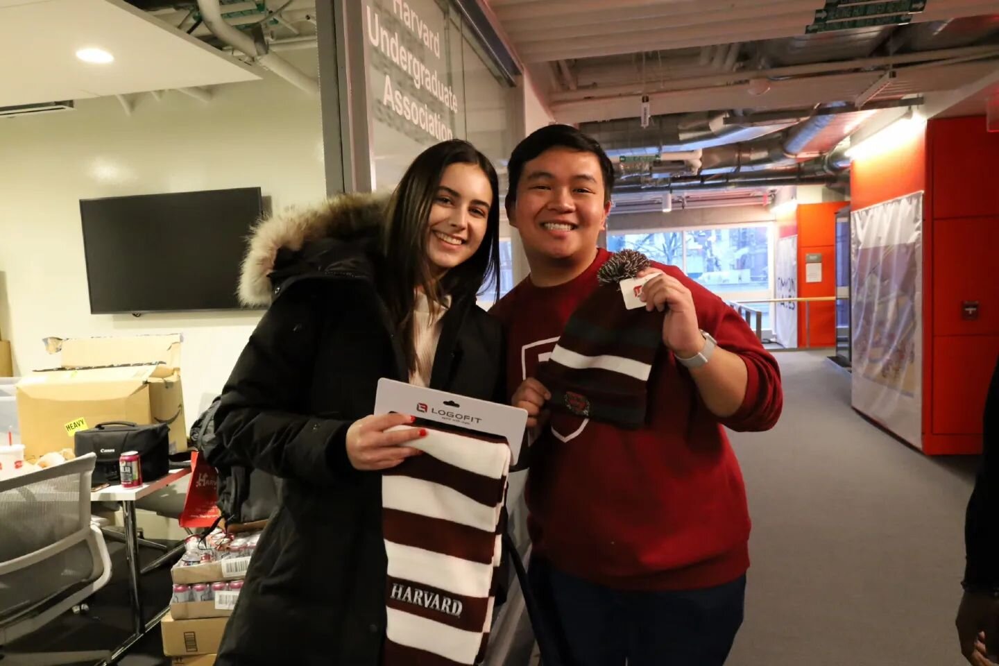 Free Harvard Merch Giveaway! 🏈🥳 We ran out super quickly yesterday, but we hope you're excited to cheer on Harvard at the game today! #rollcrim 🟥📣

#harvard&nbsp;#harvarduniversity&nbsp;#harvardcollege&nbsp;#harvard2026&nbsp;#harvard2025&nbsp;#ha