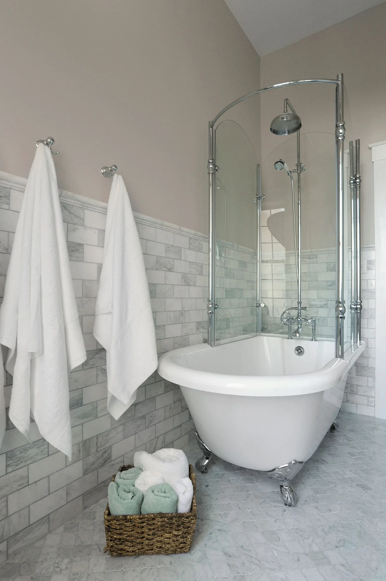 Kircher-Gaker-Hall-Bath_09_web.jpg
