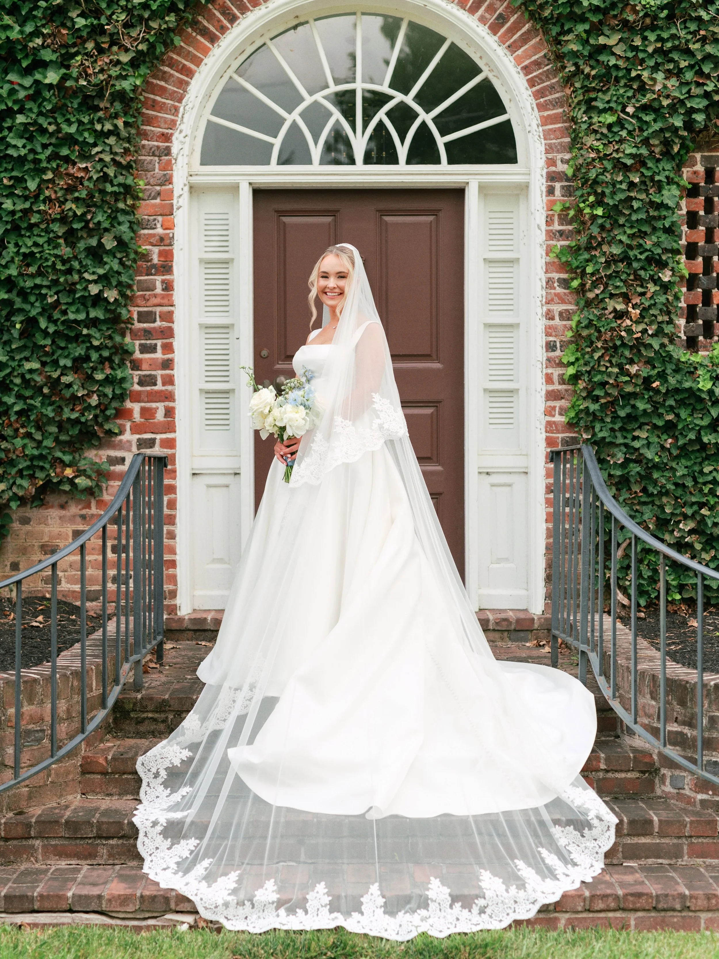 I love to see the joy and sweetness between couples on the wedding day. You know when two people just 𝕙𝕒𝕧𝕖 𝕚𝕥. Her smile that reveals a heart of kindness and grace. The way he looks at her, fully enjoying her joy and excitement. It&rsquo;s sooo