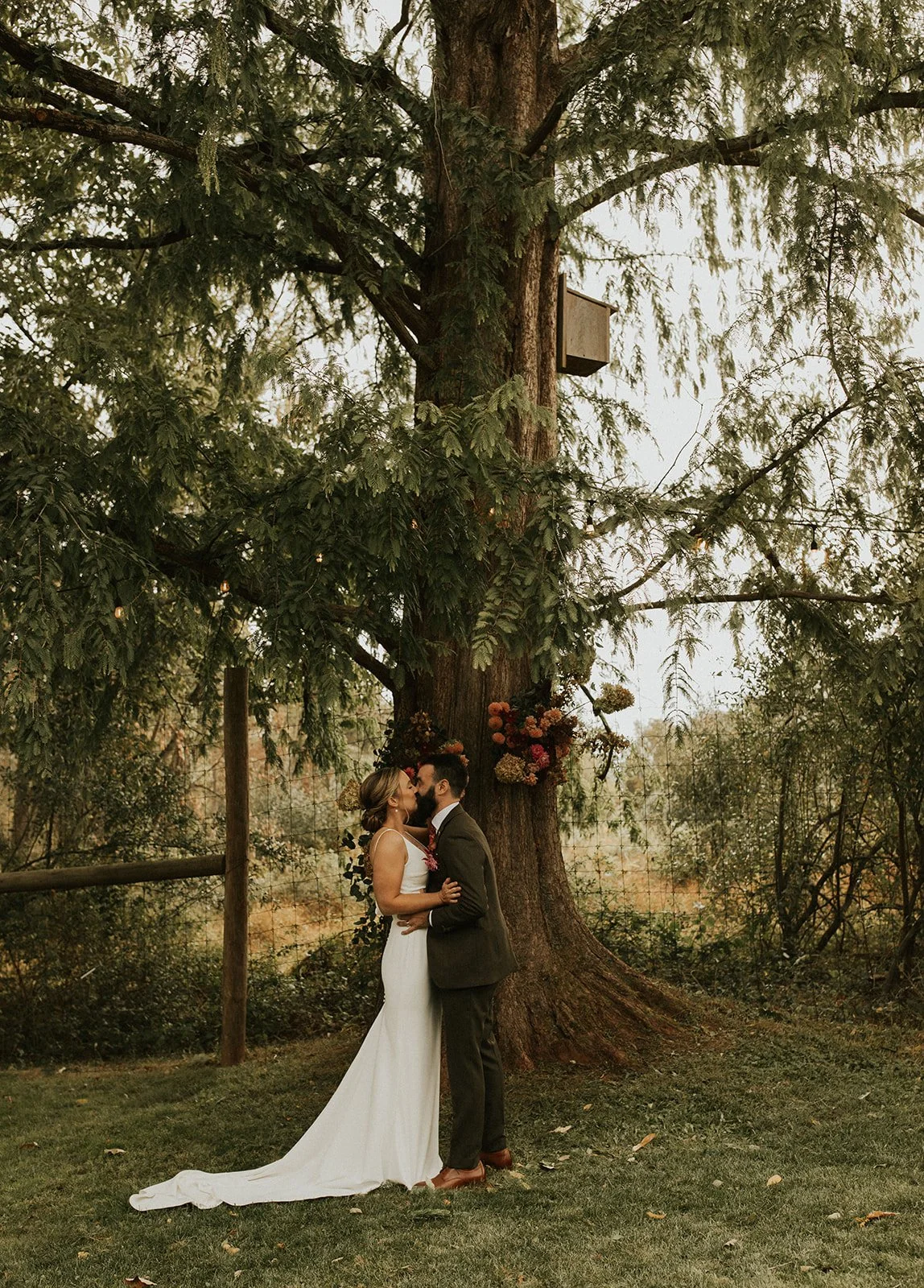 MandJWeddingRebeccaAshleyPhotography-0304.jpg