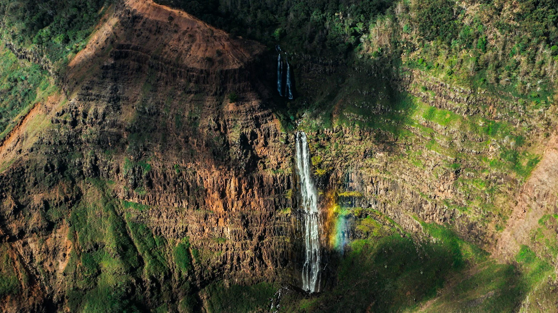 Waimea Valley waterfall in Oahu
