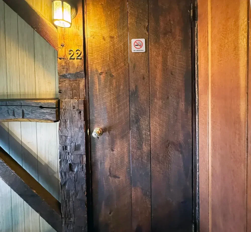 Seasonal Apartment 22 Entrance