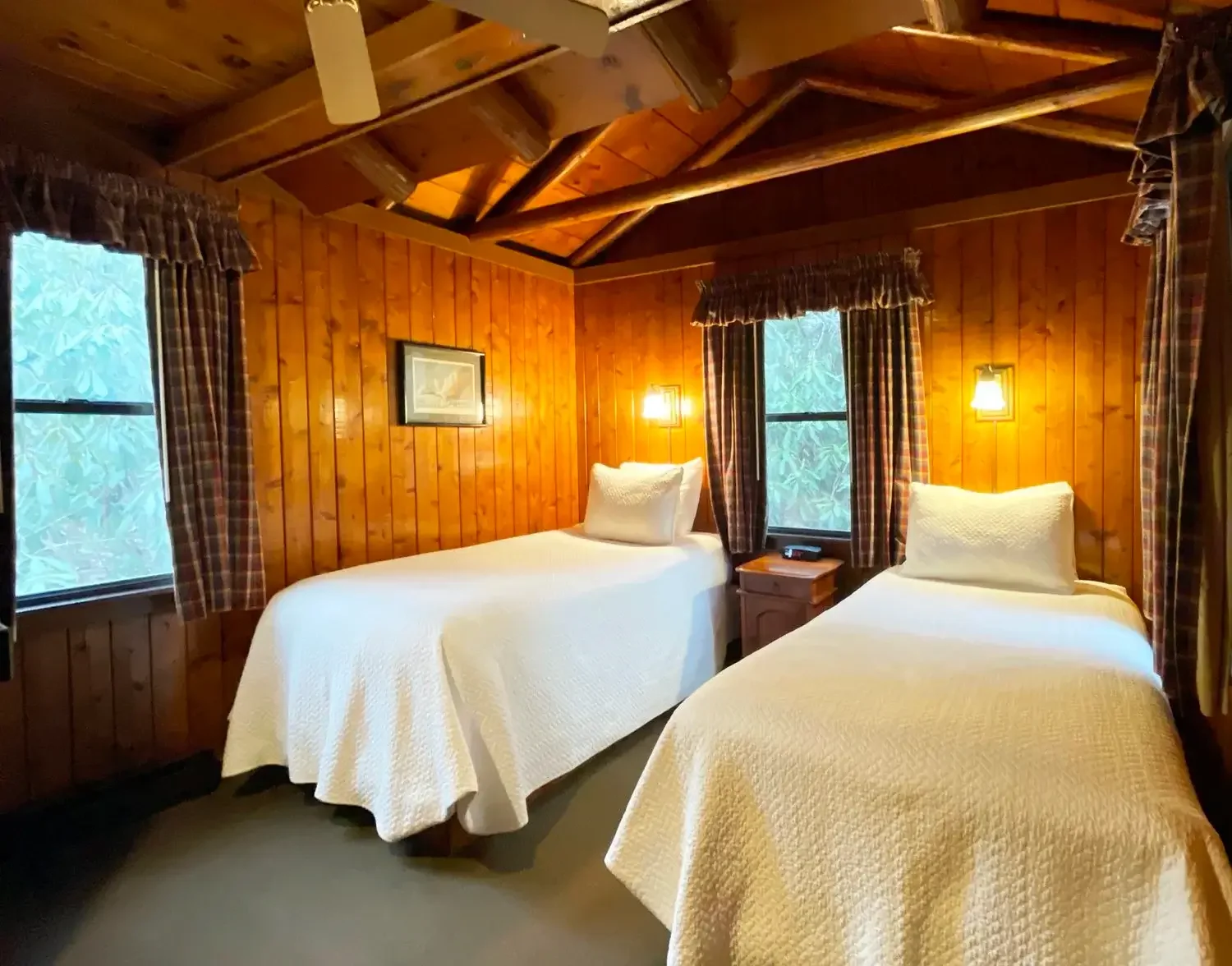25bedroom3.webp