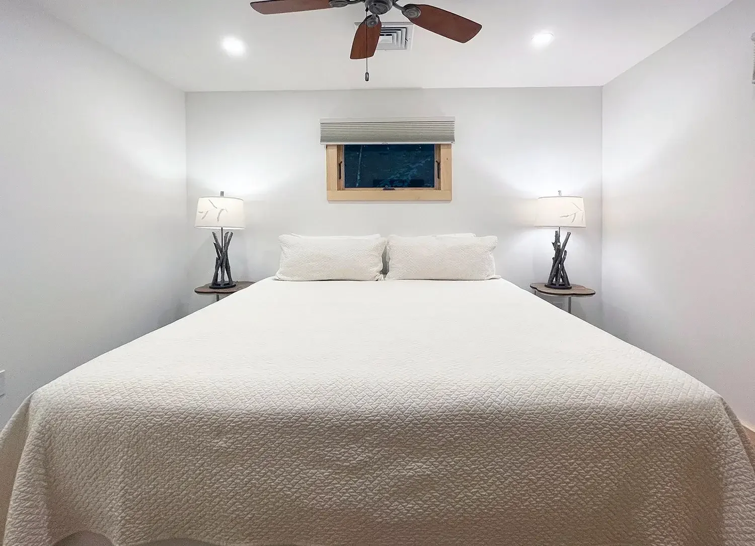 38bedroom2.webp