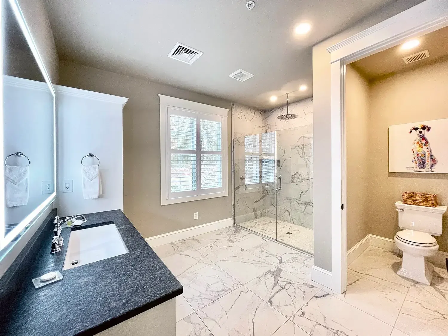 8bathroom2.webp