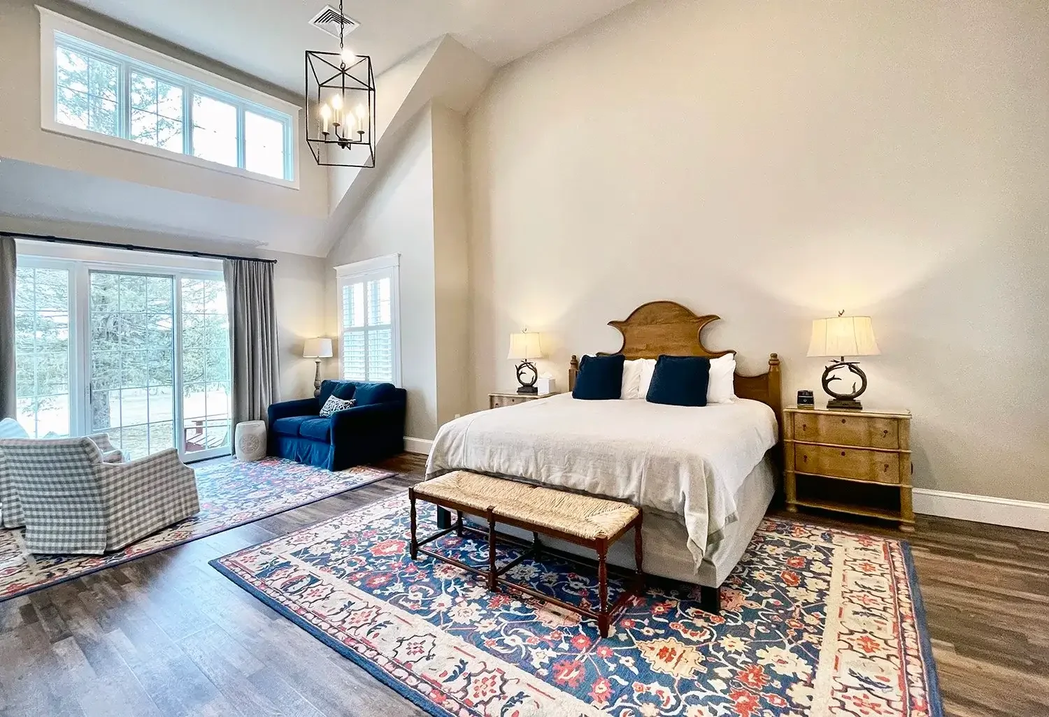 8roomview.webp