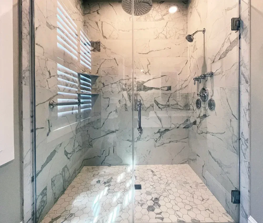 Luxury Hill Suite 10 Rainfall Shower