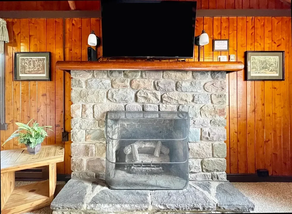 Stone Fireplace – Lakeview Cottage 24