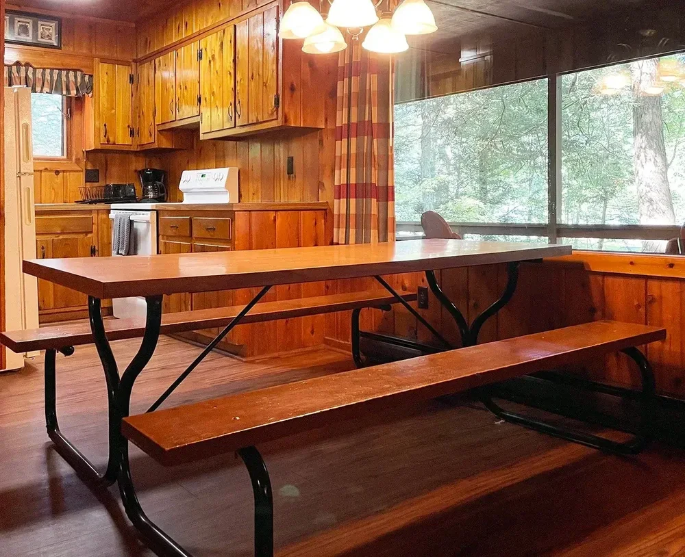 Lakeview Cottage #35 – Dining and Kitchen View