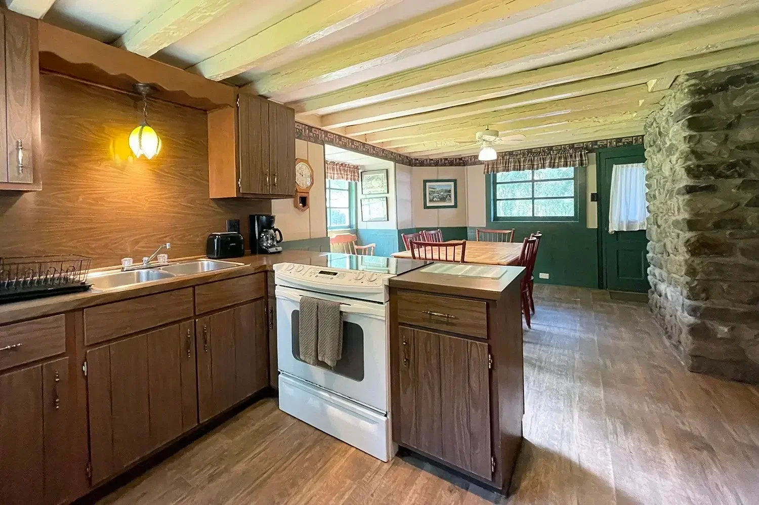 Kitchen – Farmhouse Cottage 17