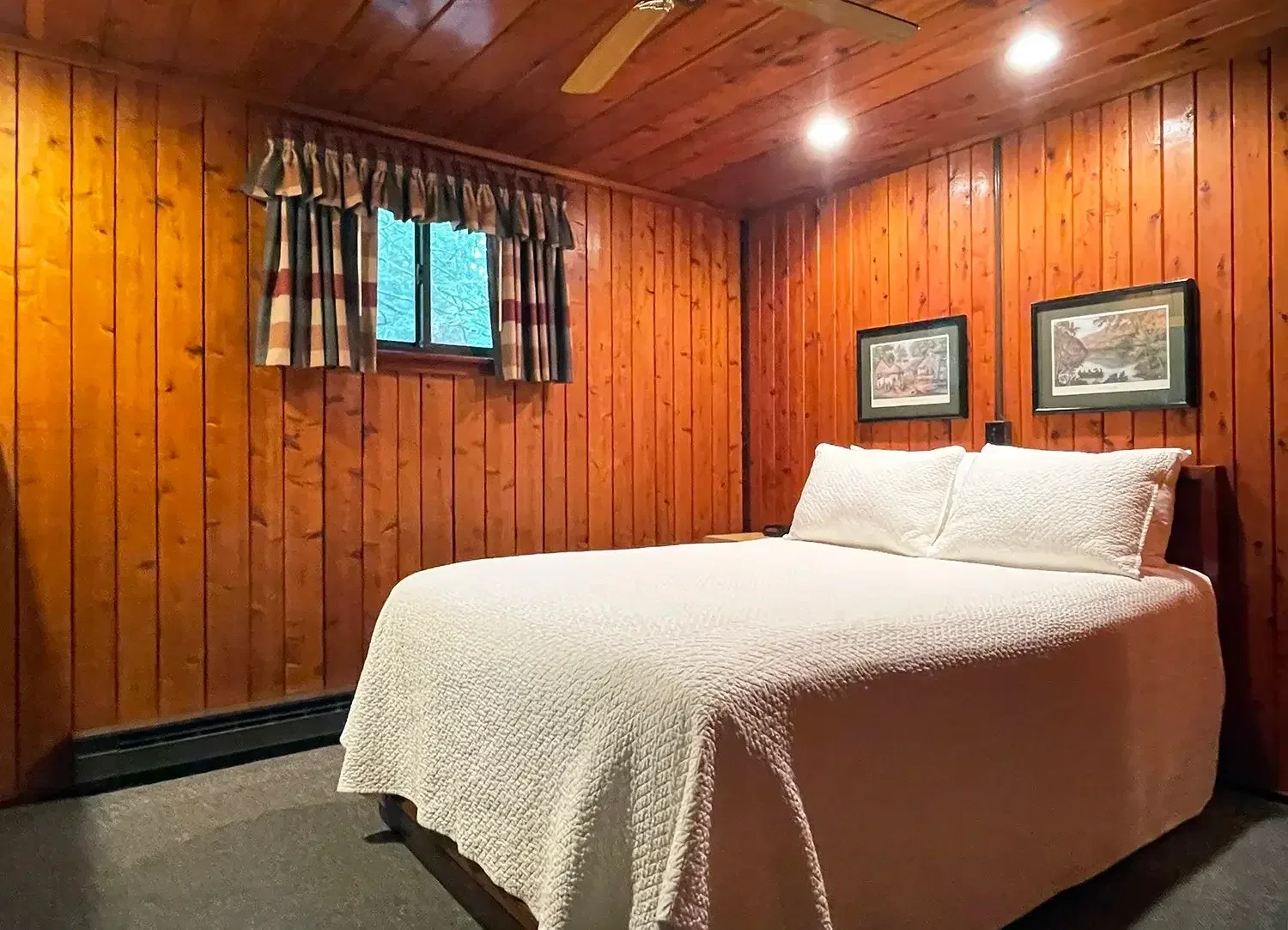 Woodside Cabin 7 Full Bedroom