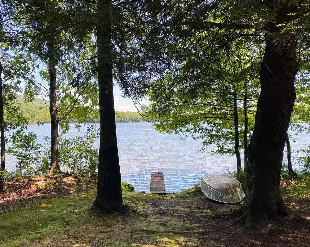 Lakeside Dock – Near Lakeview Cottage 37