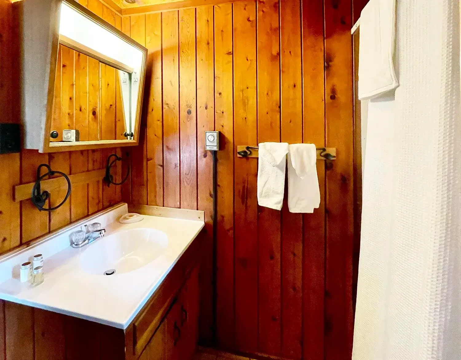 Woodside Cabin 31 Bathroom