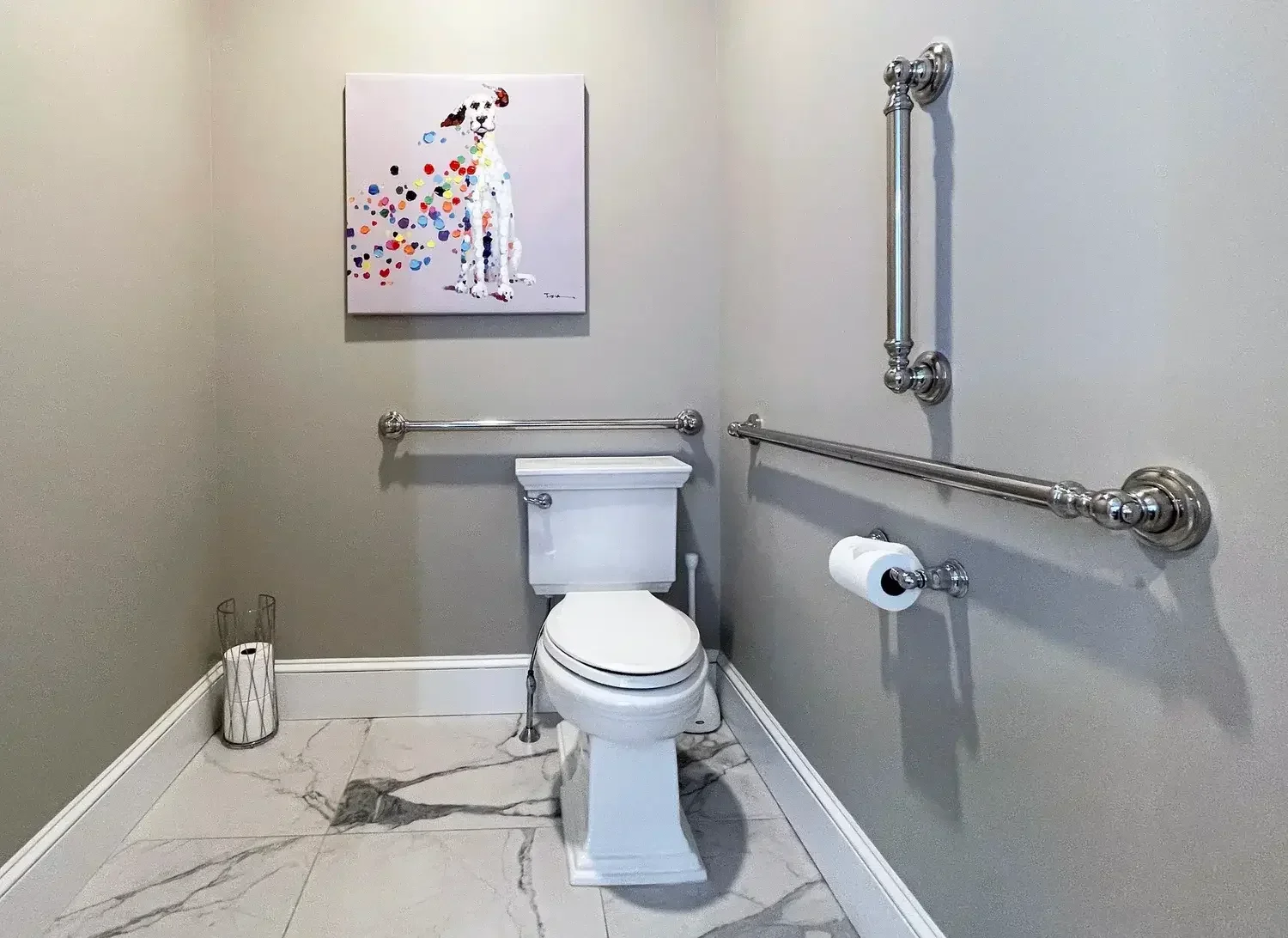 Luxury Hill Suite 14 Accessible Bathroom